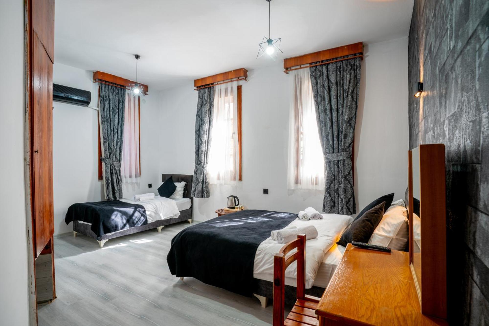 Buetuenoglu Pansiyon Antalya Exterior foto