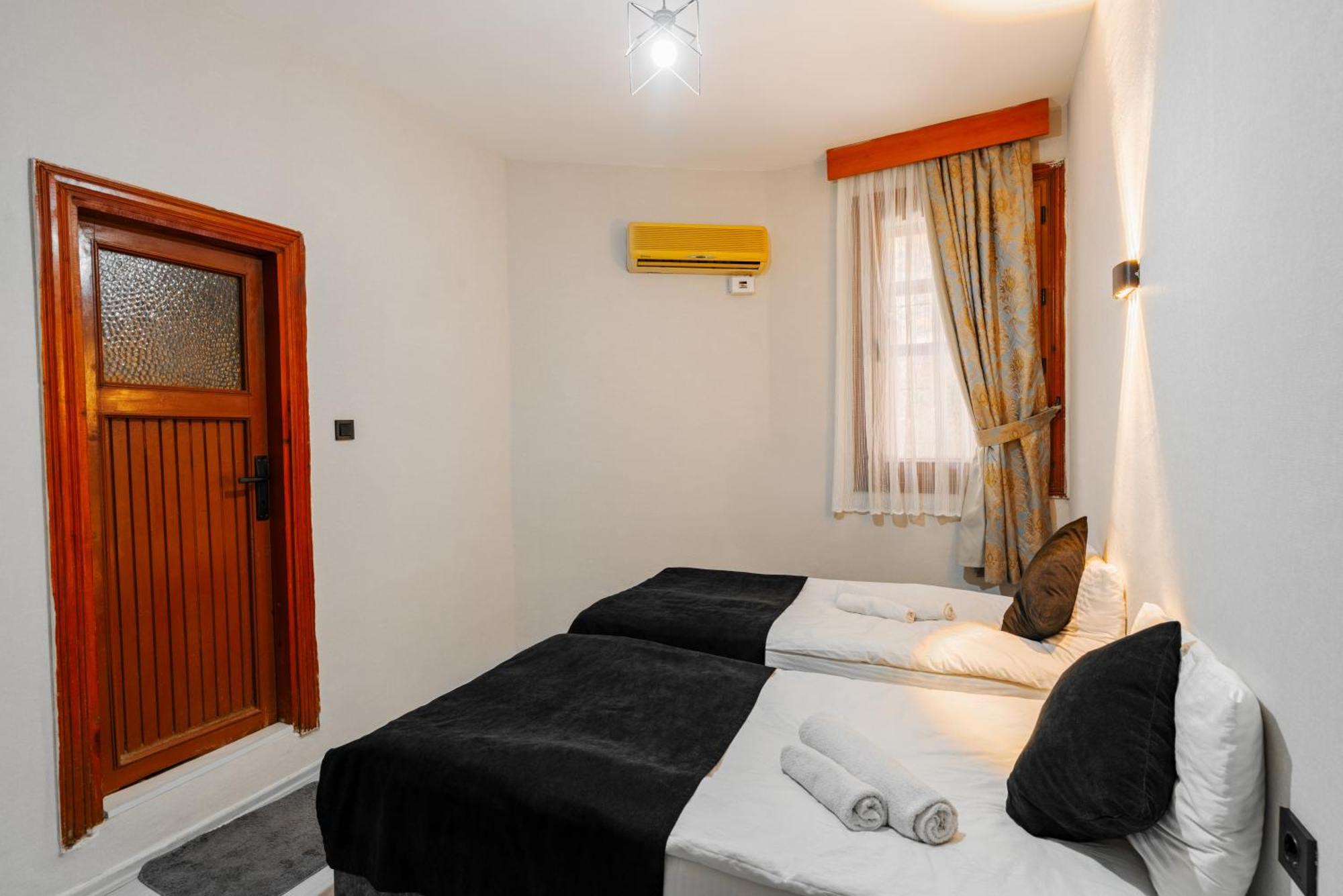 Buetuenoglu Pansiyon Antalya Exterior foto